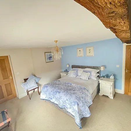 Eagle House - Award Winning B&B And Apartment-3